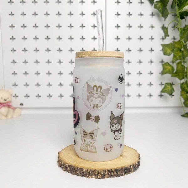 Vasos cañitas con tapa de Bambú – Kuromi - Imagen 2