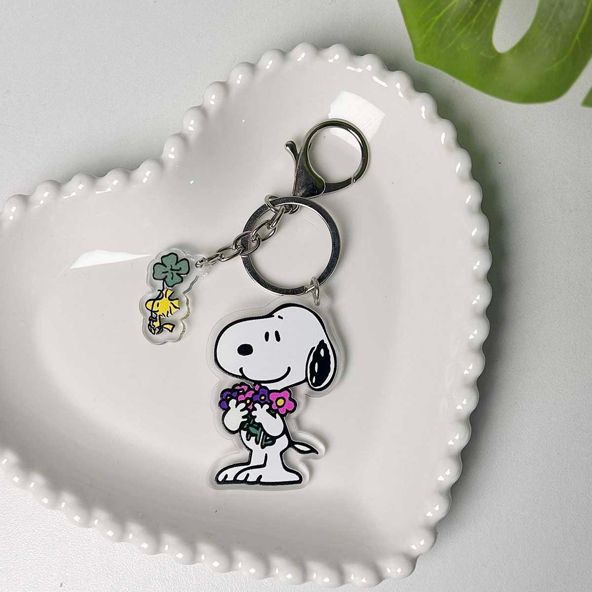 Llavero acrílico Snoopy 04