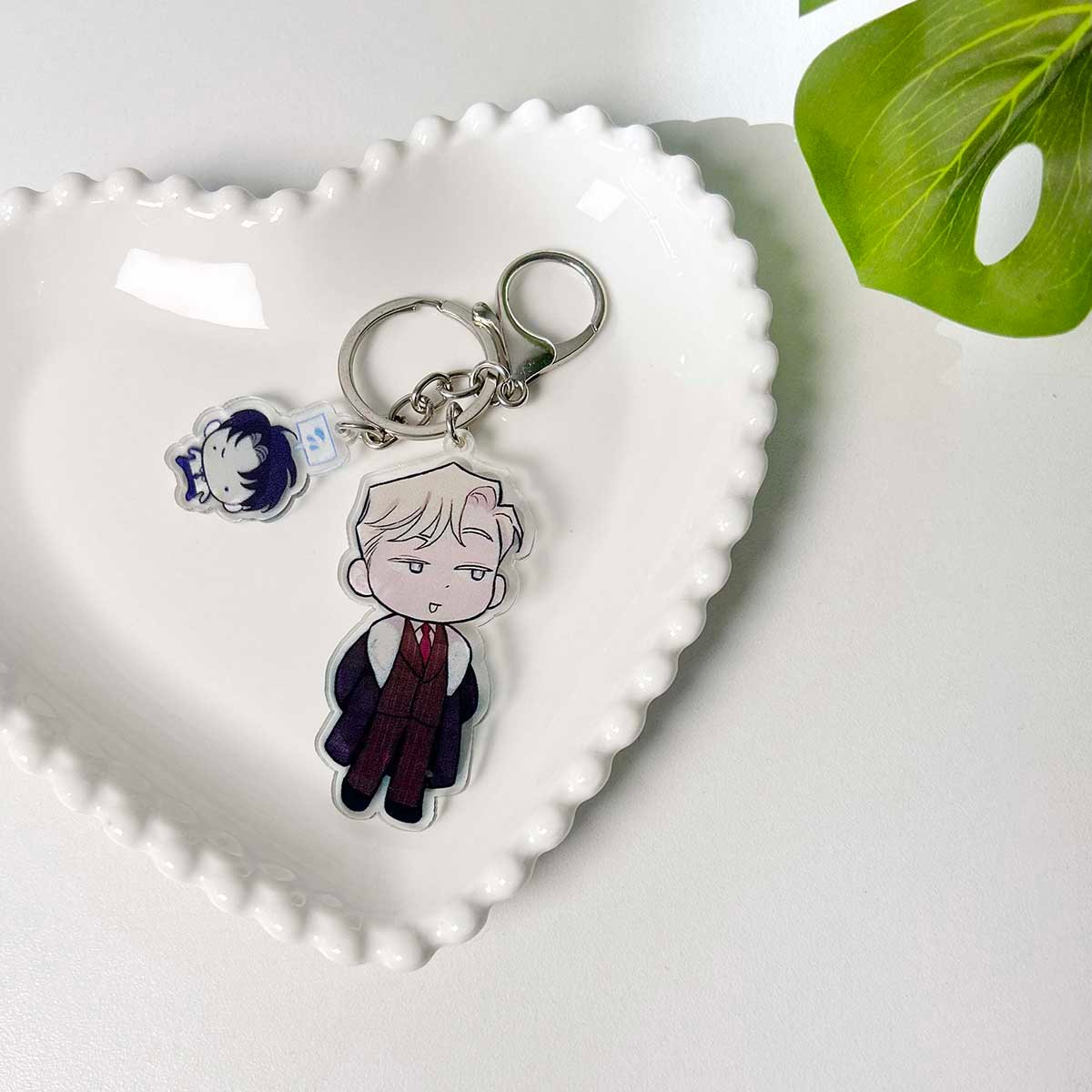 Llavero acrílico Rosas y Champagne 03