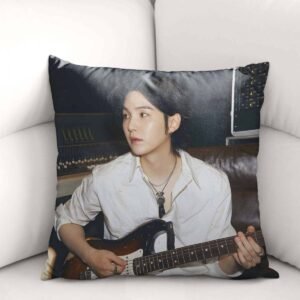 Almohada Bts Arirang 04